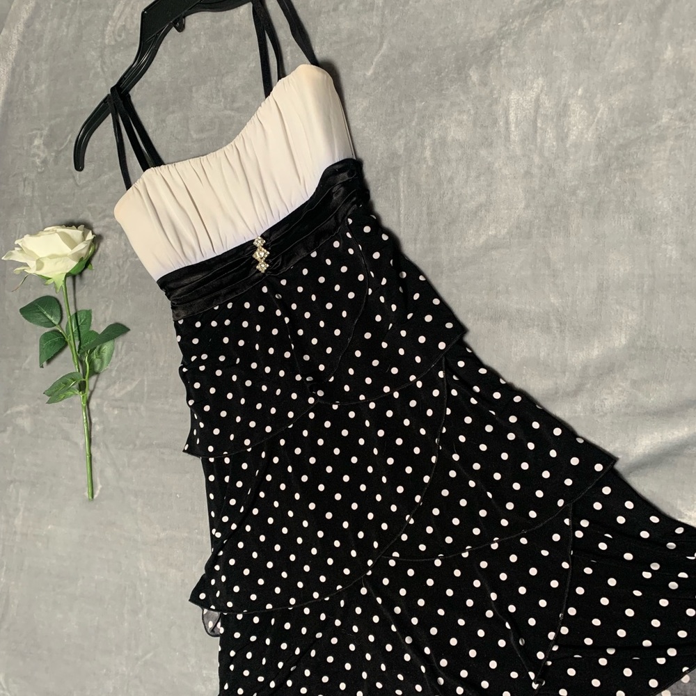 Semi- formal knee length dress. Size medium.